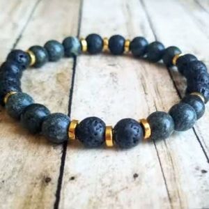 8" Green Serpentine Diffuser Bracelet